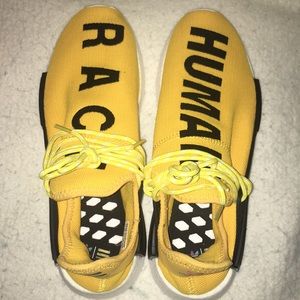ADIDAS HUMAN RACE